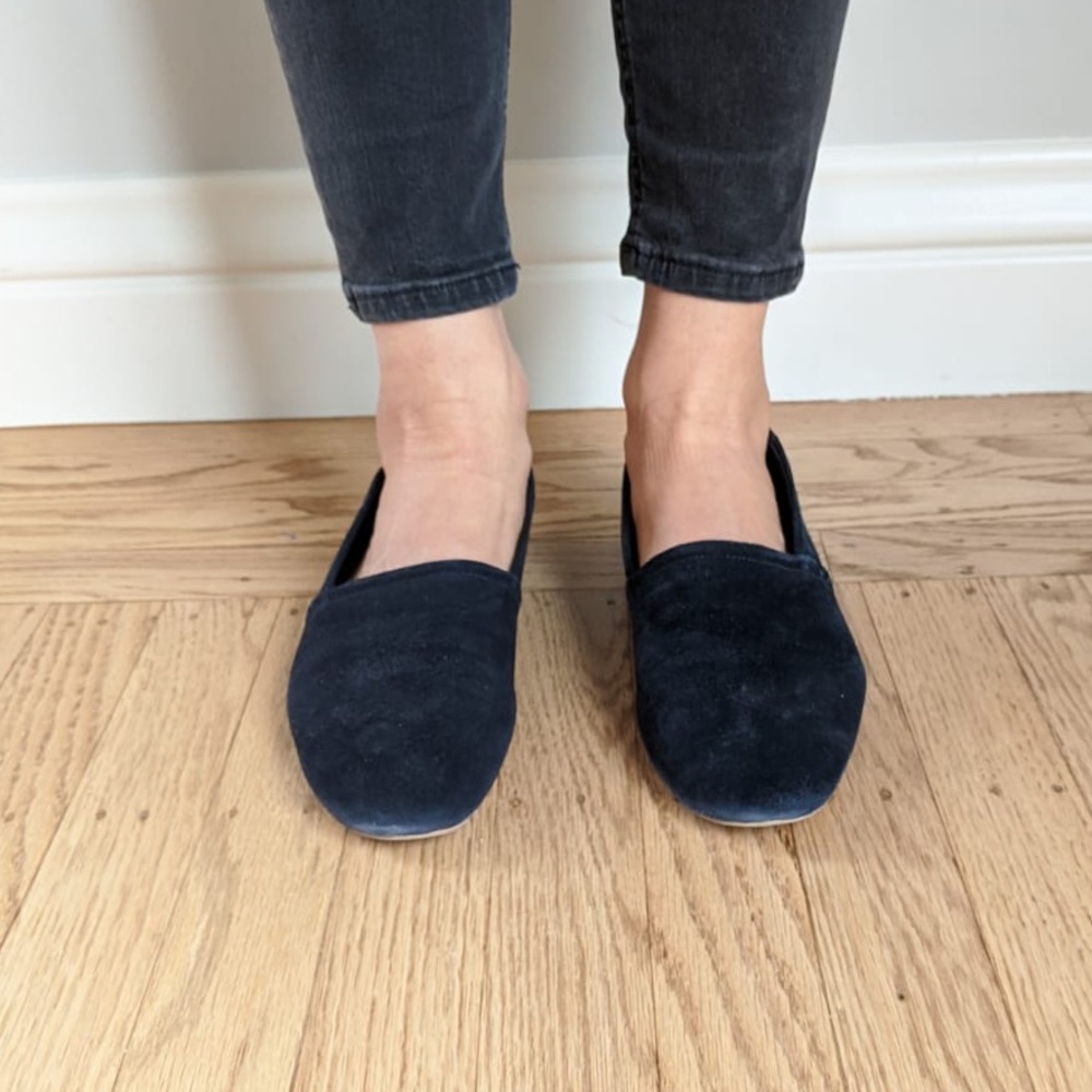 Suede navy blue loafers